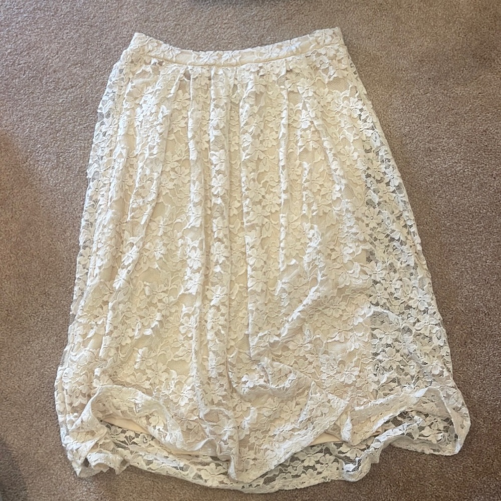 Lace midi skirt